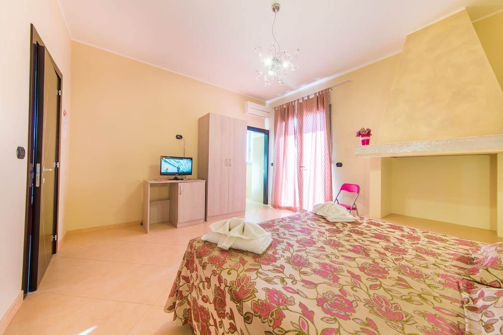 B&B Rosso Salento 6/29