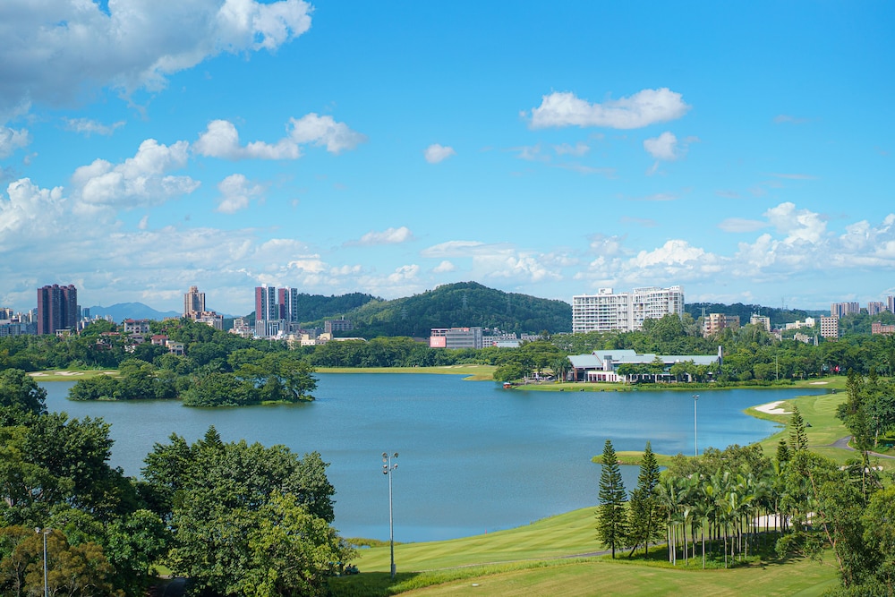 Shenzhen Castle Hotel 67/70