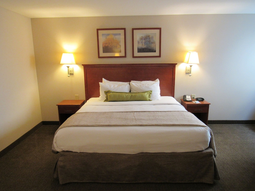 Candlewood Suites Murfreesboro 17/58