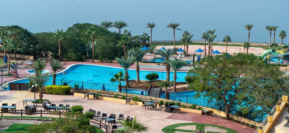 Grand East Hotel Dead Sea 37/50