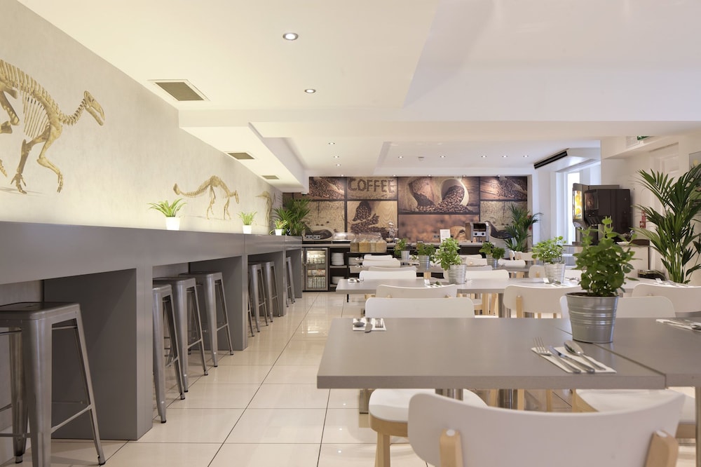 Heeton Concept Hotel - Kensington London 48/57
