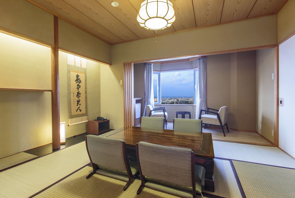 DoubleTree by Hilton Hotel Naha Shuri Castle 41/67