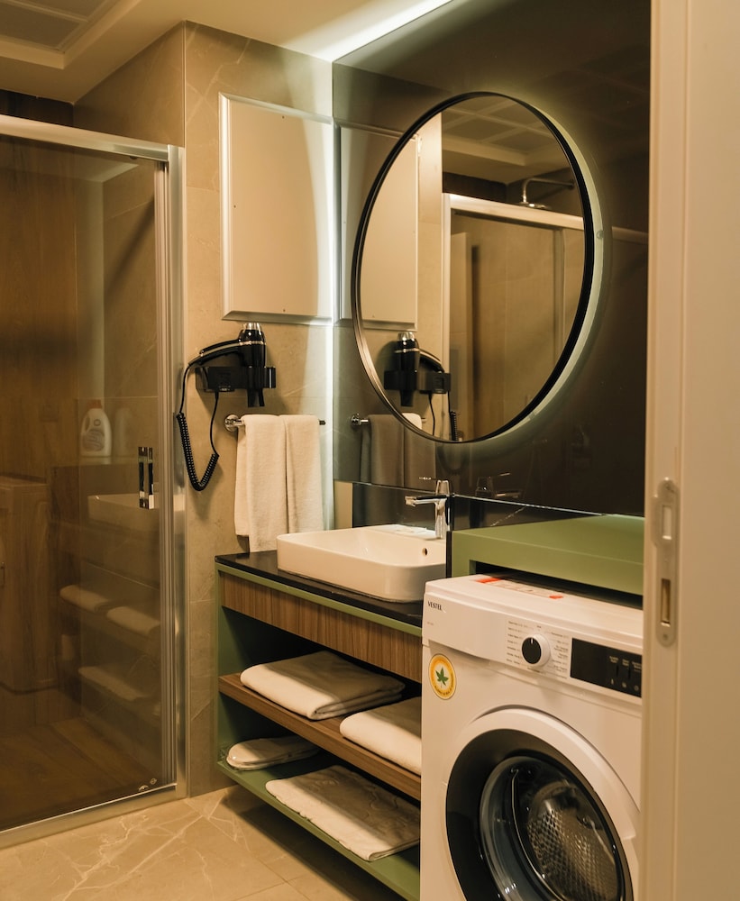 Vesta Suites 24/50