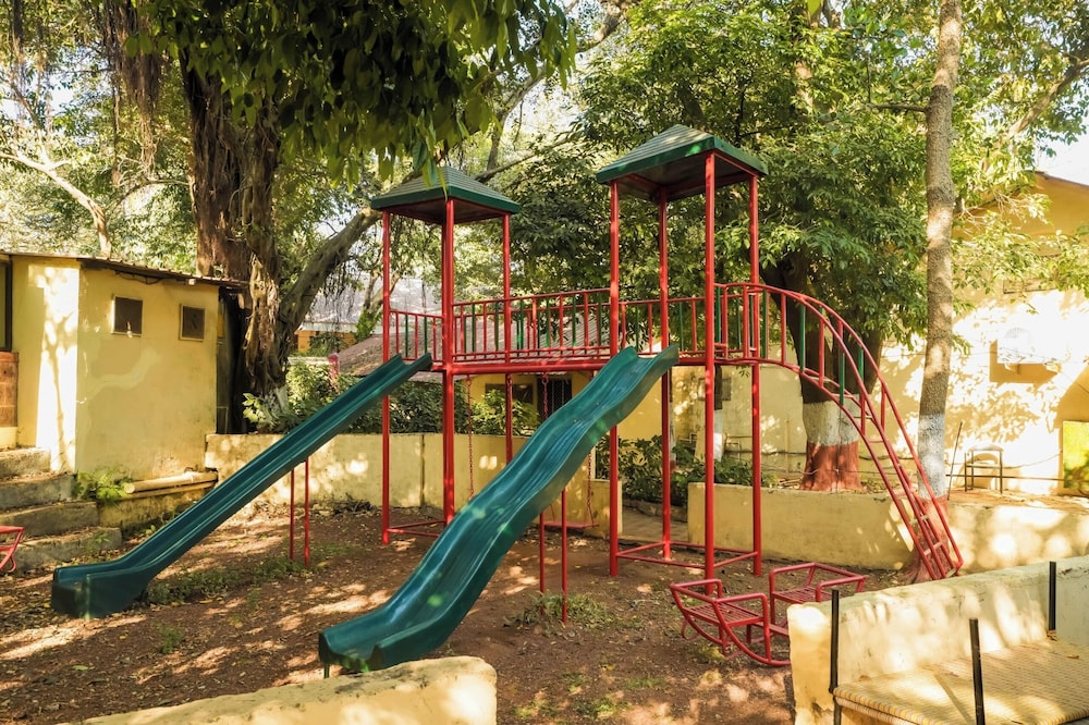 ADAMO VILLAGE 32/55