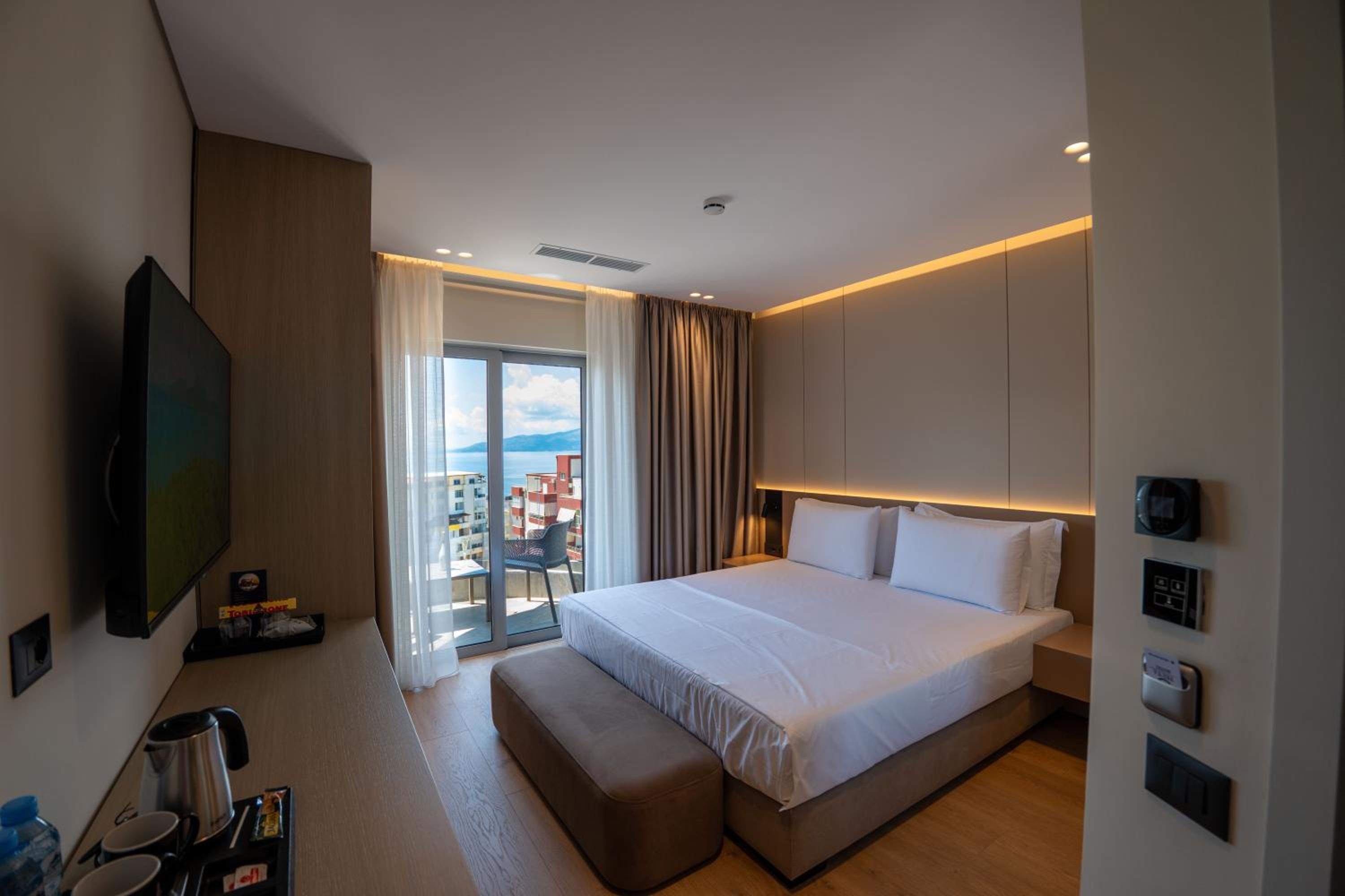 Room, Double Bed, Balcony