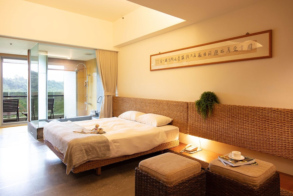 Luminous Hot Spring Resort 12/46