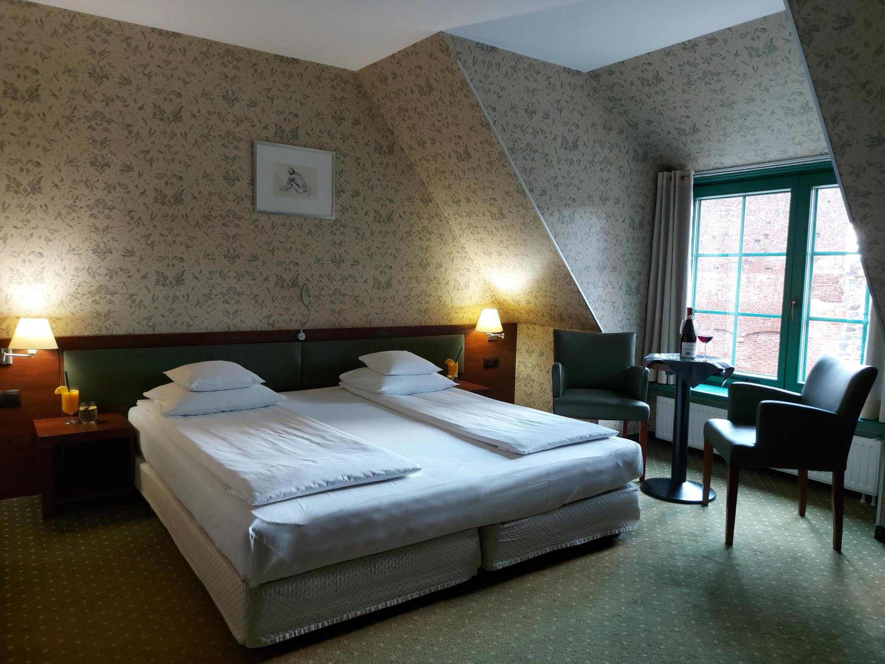 Room, Double Bed, Castle View