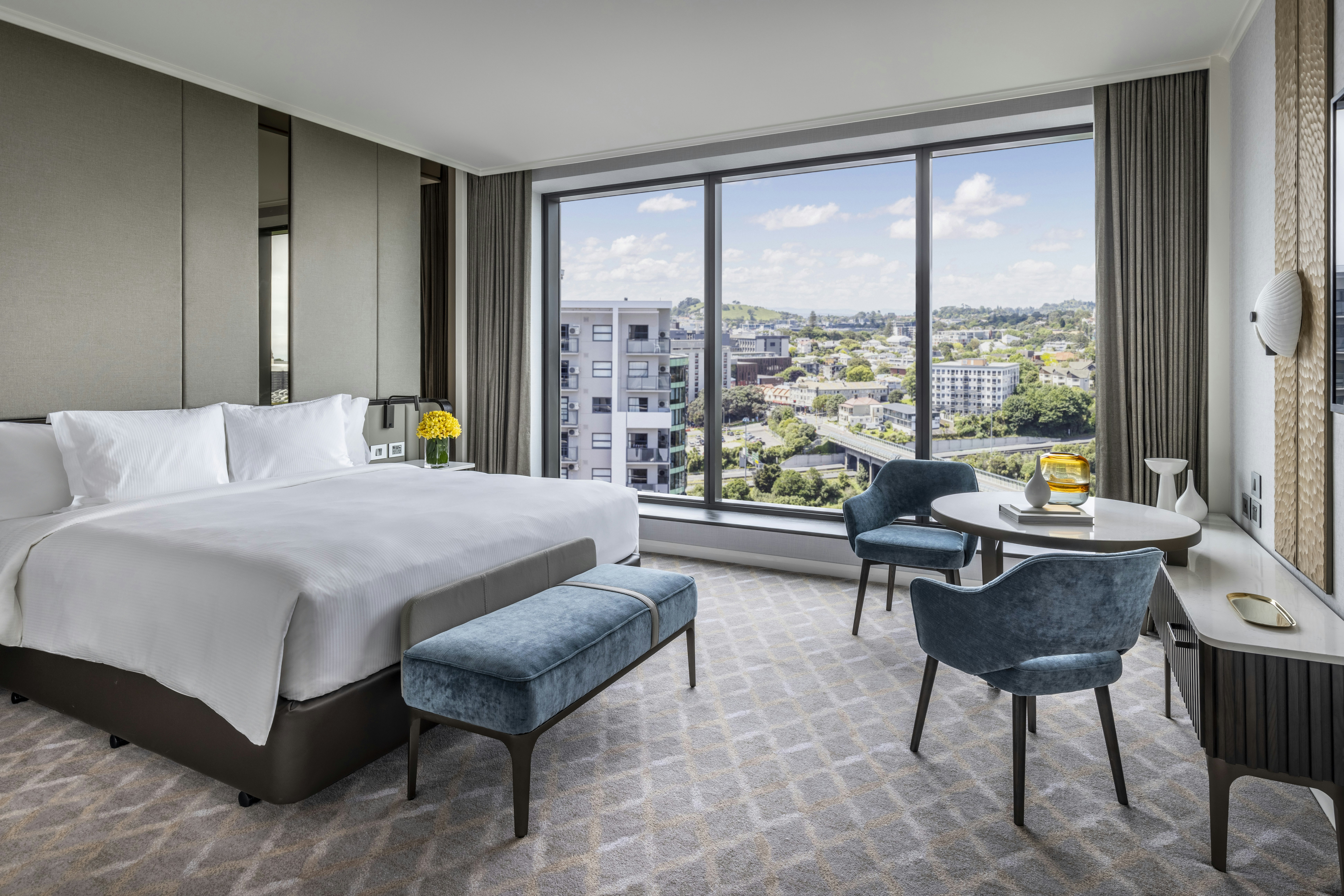 Cordis Auckland 16/50