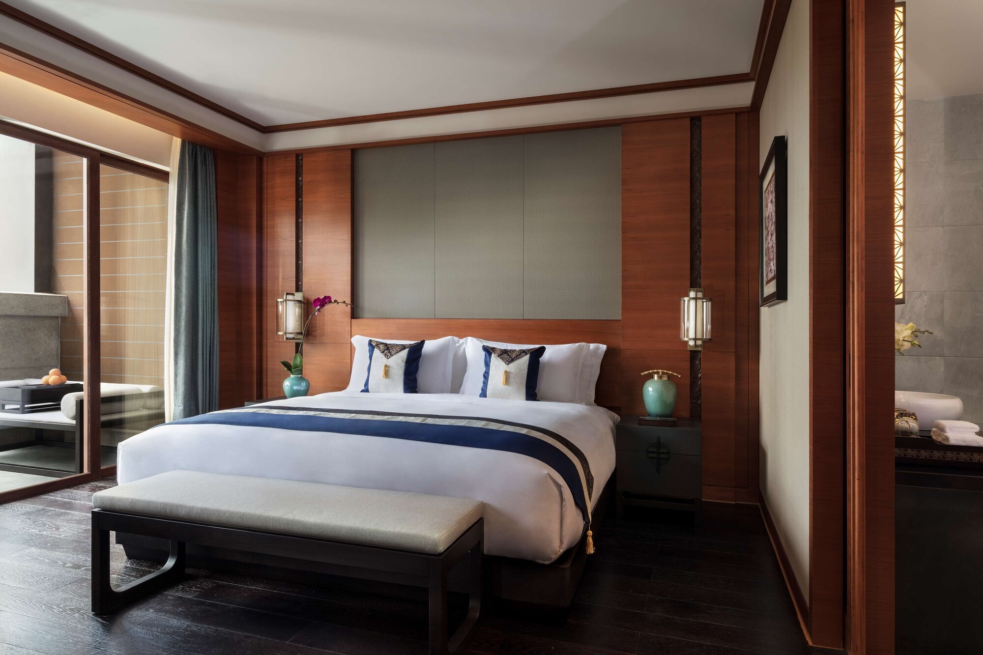 Garden, Suite, King Bed, Terrace