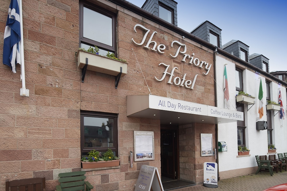The Priory Hotel 1/48