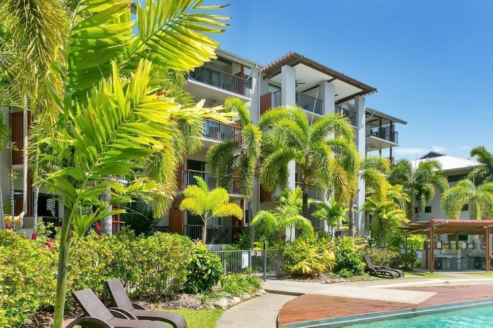 Blue Lagoon Resort 58/60