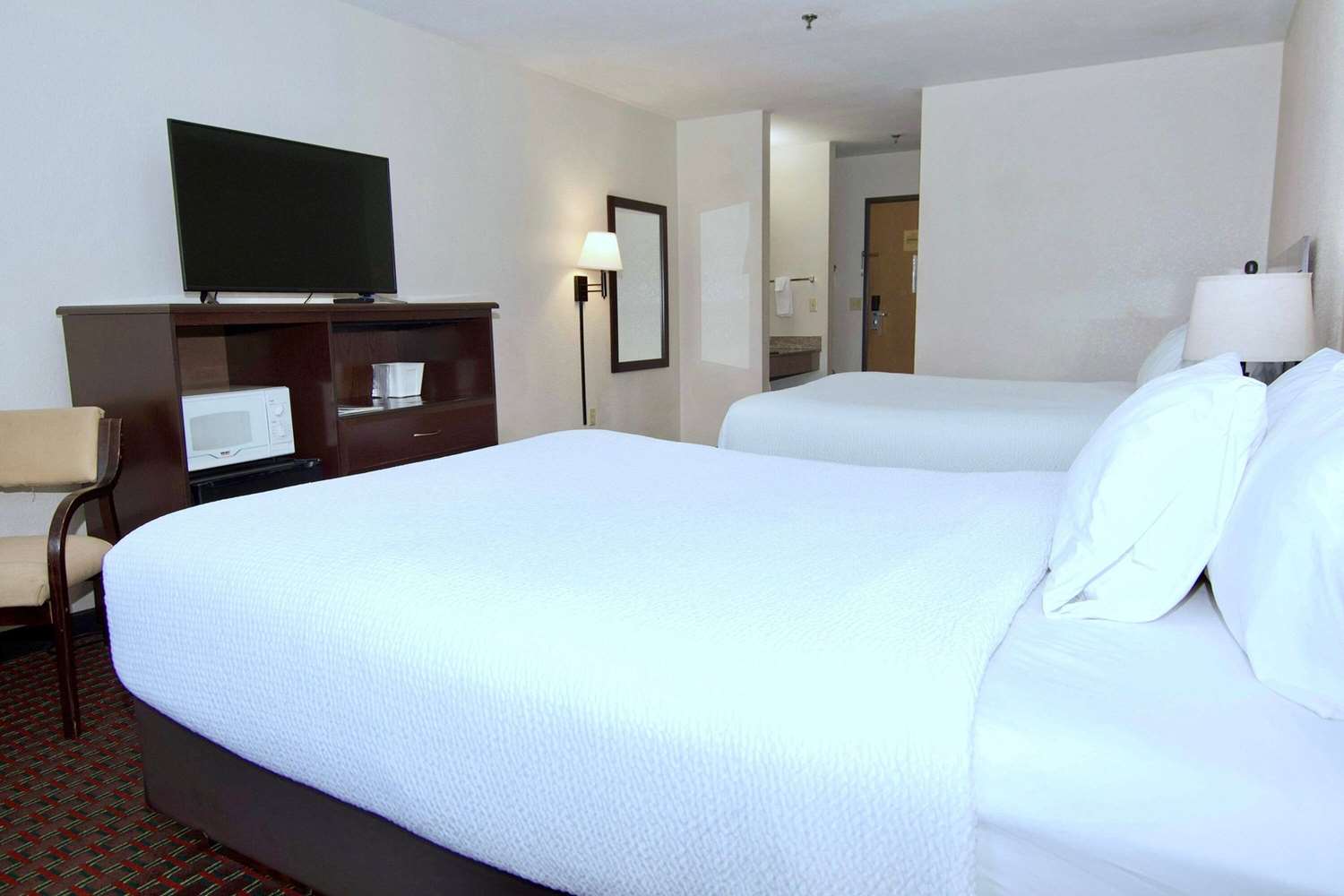 Ramada by Wyndham Tell City 19/35