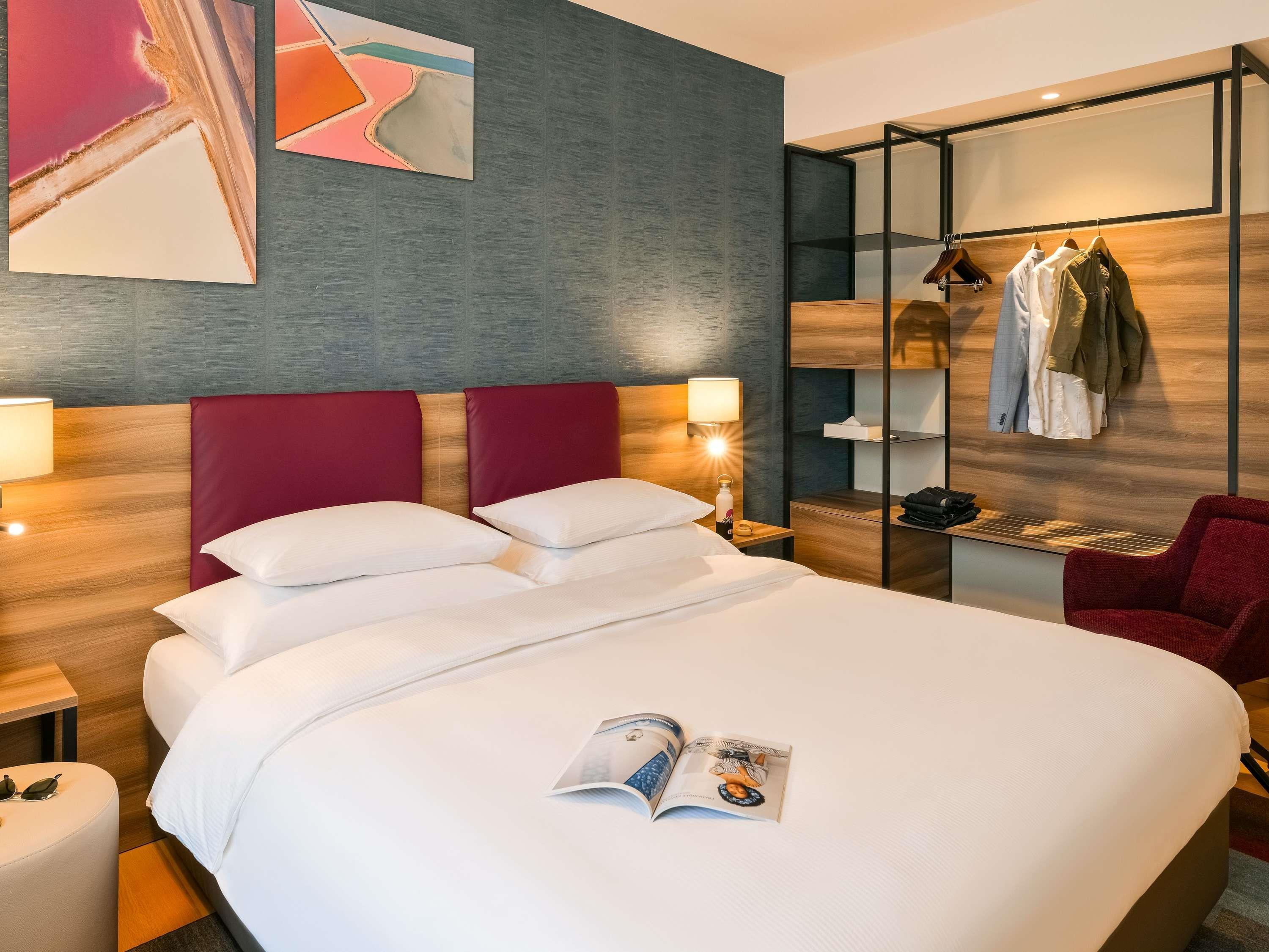 Modern, Comfortable, Standard