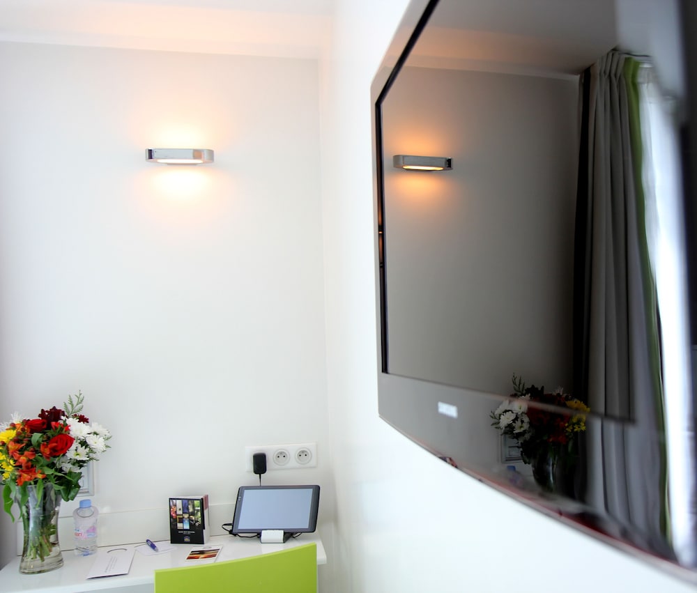 Best Western Hotel Le Montparnasse 12/26