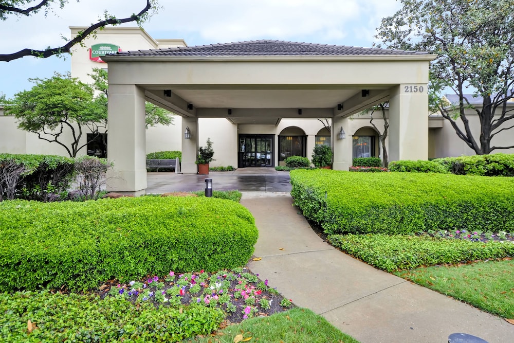 COURTYARD BY MARRIOTT DALLAS MEDICAL MARKET CENTER