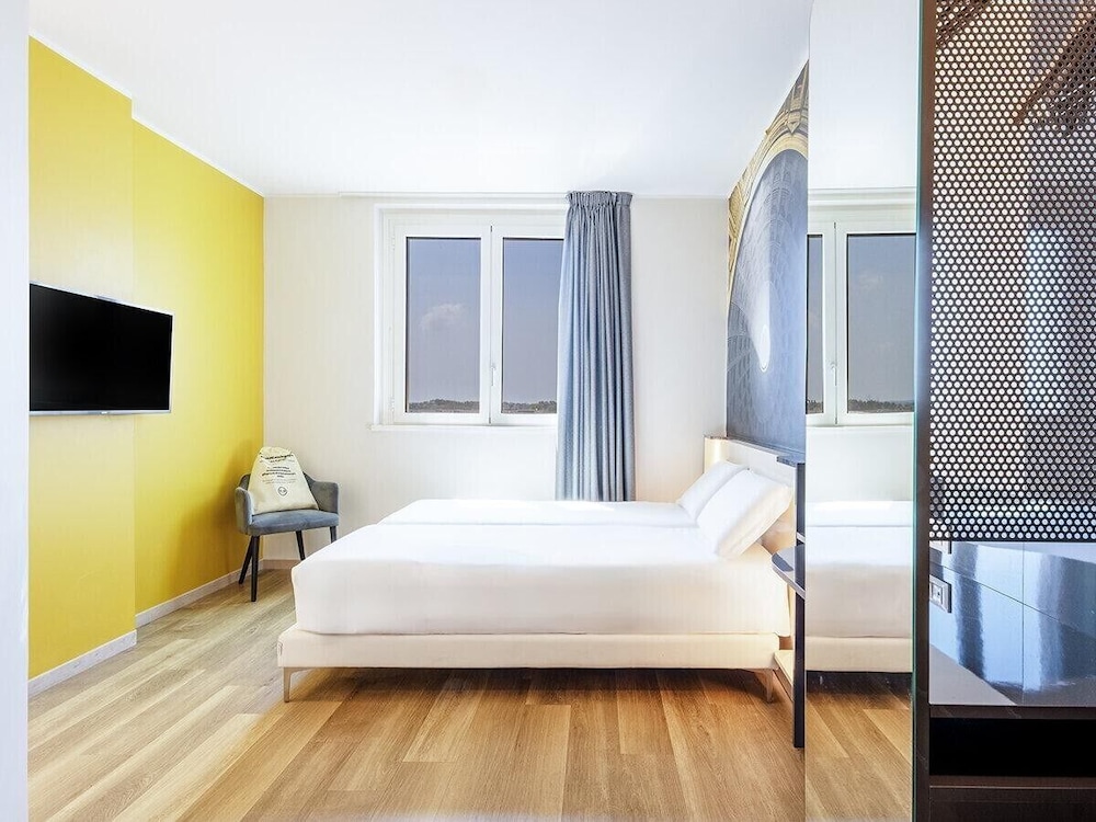 غرفة قياسية بسريرين منفصلين، B&B Hotel Roma Fiumicino Aeroporto Fiera 1 3/10