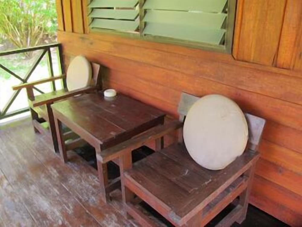 JOY BUNGALOW 49/49