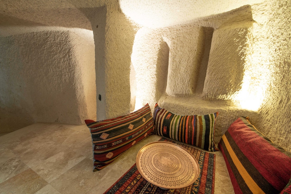 Ages In Cappadocia 32/50