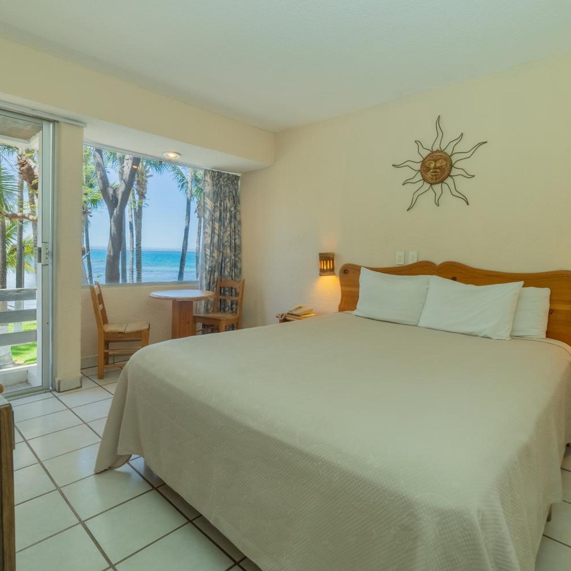 La Concha Beach Hotel & Club 12/50
