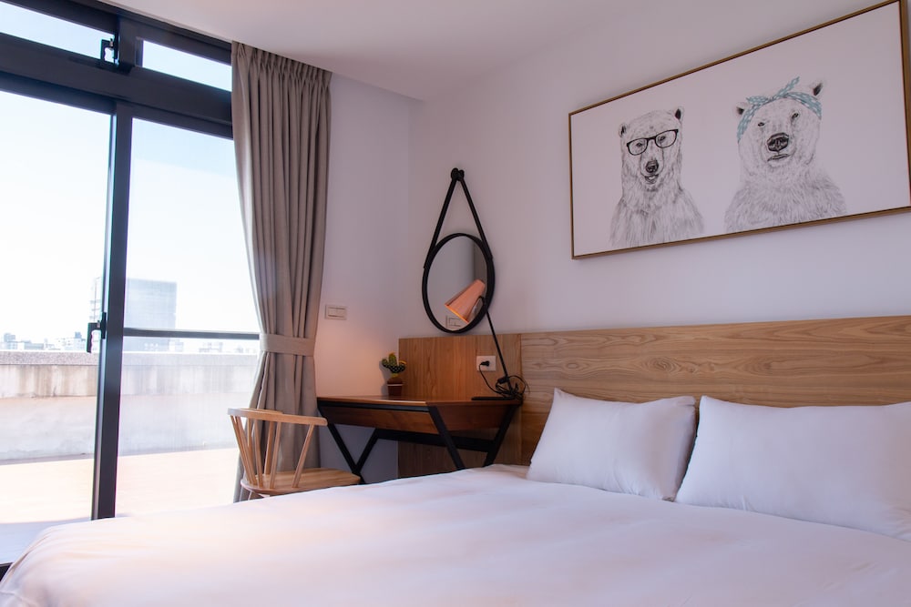 We Love Inn 10/50