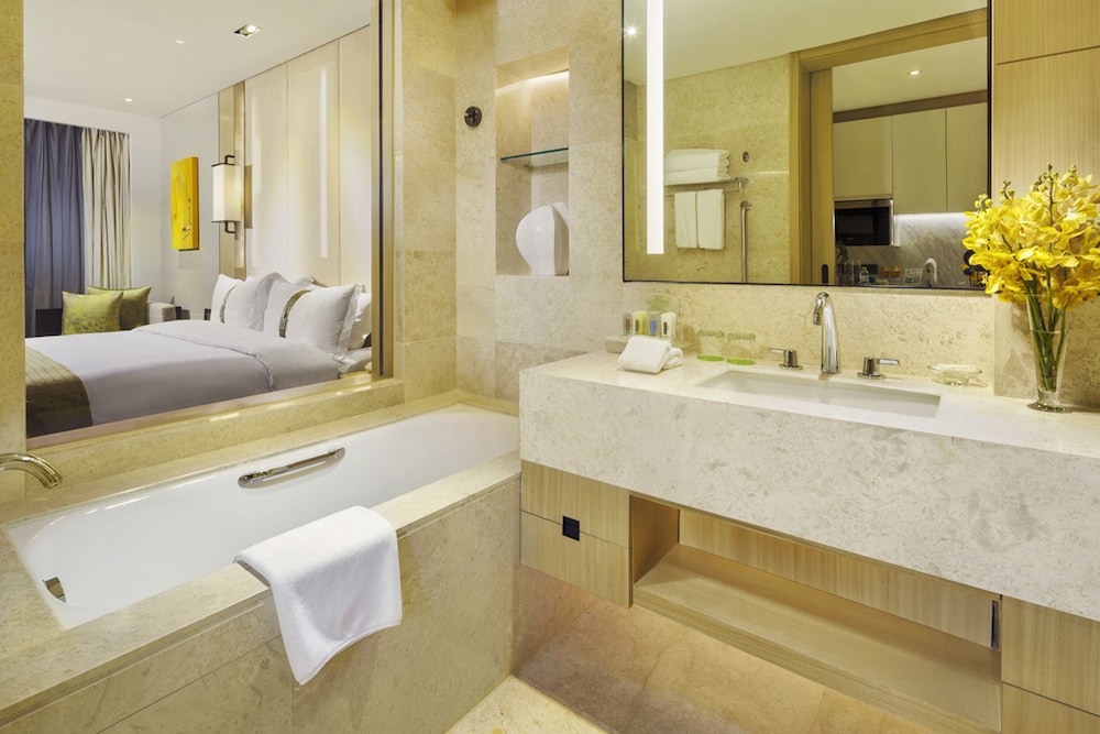 Premium, King Bed, HOLIDAY INN NANJING QINHUAI SOUTH SUITES 3/5