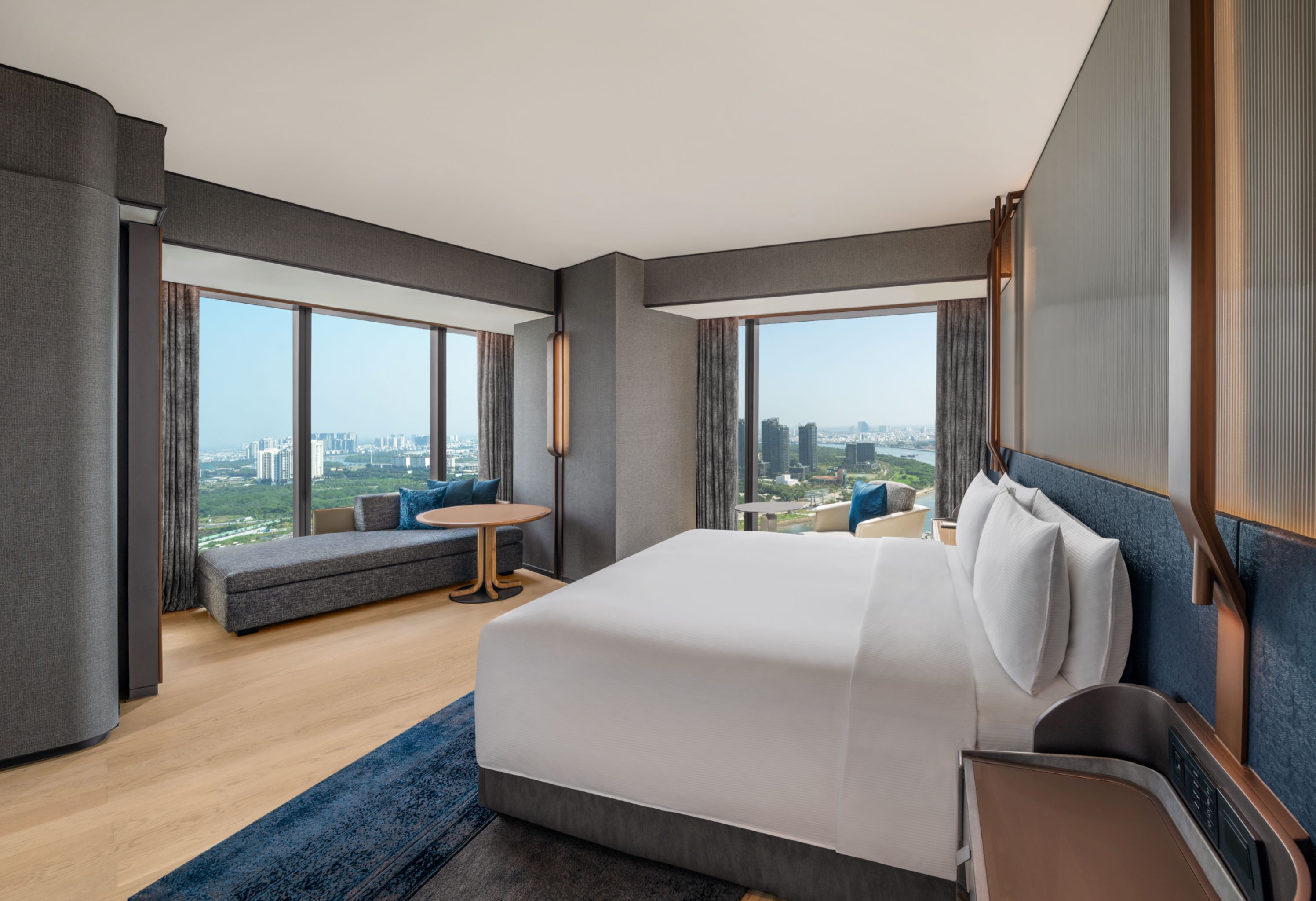 SAIGON, SUITE, KING BED, RIVER VIEW