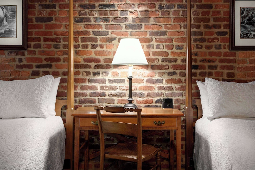 The Historic Brookstown Inn, Trademark Collection by Wyndham 32/72