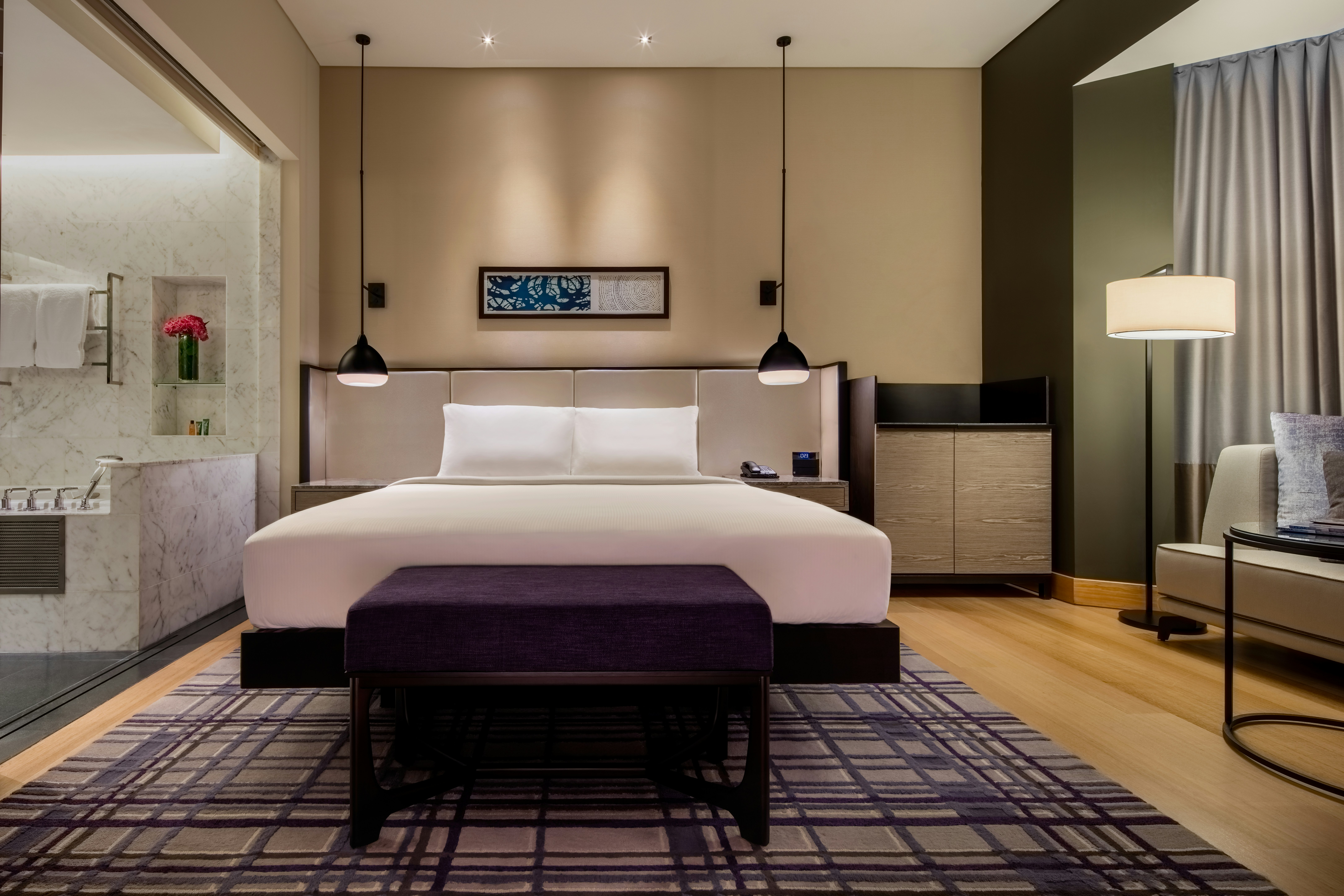 غرفة ديلوكس بسرير كينج، Hilton Kuala Lumpur 2/8