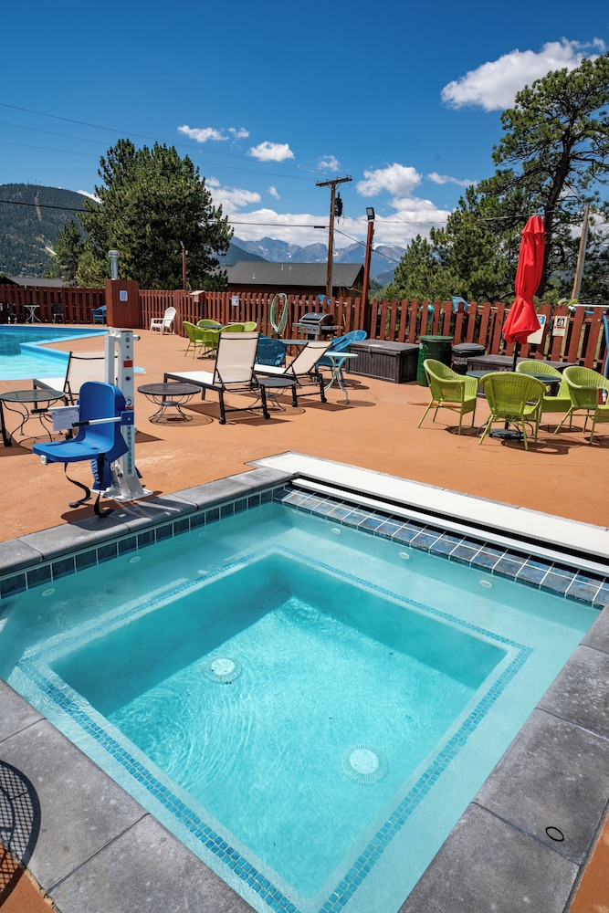 Hotel Estes 32/66