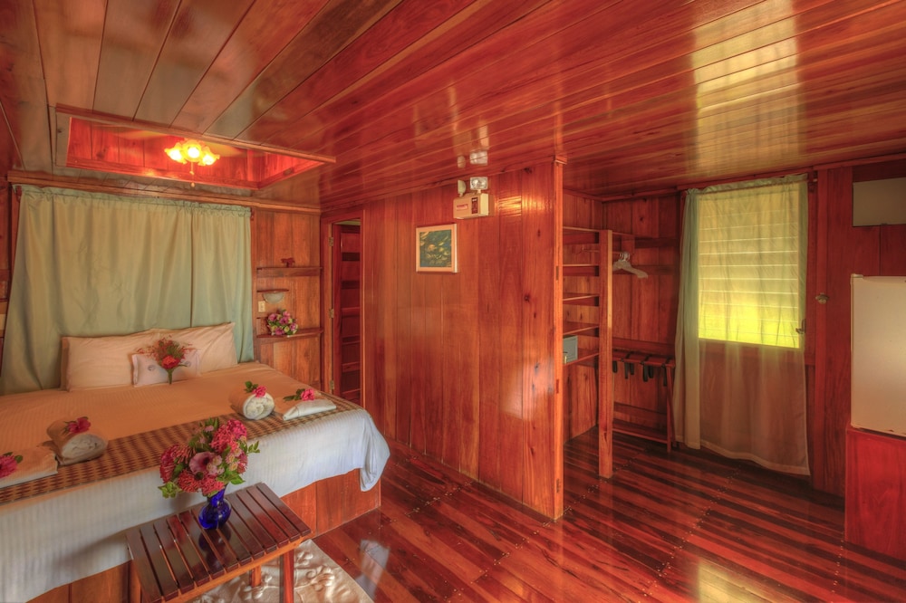 St. George's Caye Resort 14/51