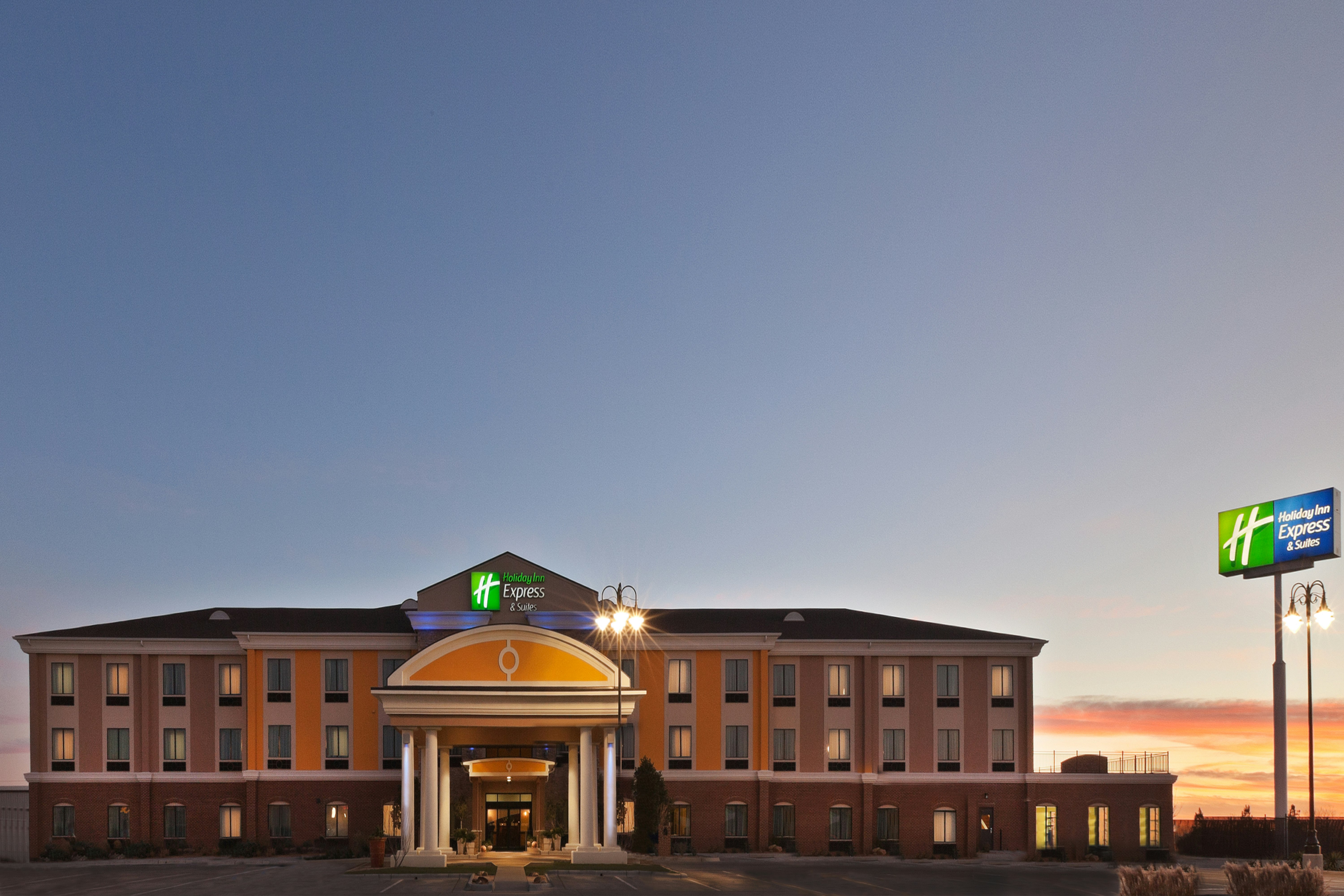 Holiday Inn Express & Suites Lubbock Southwest - Wolfforth 2/50