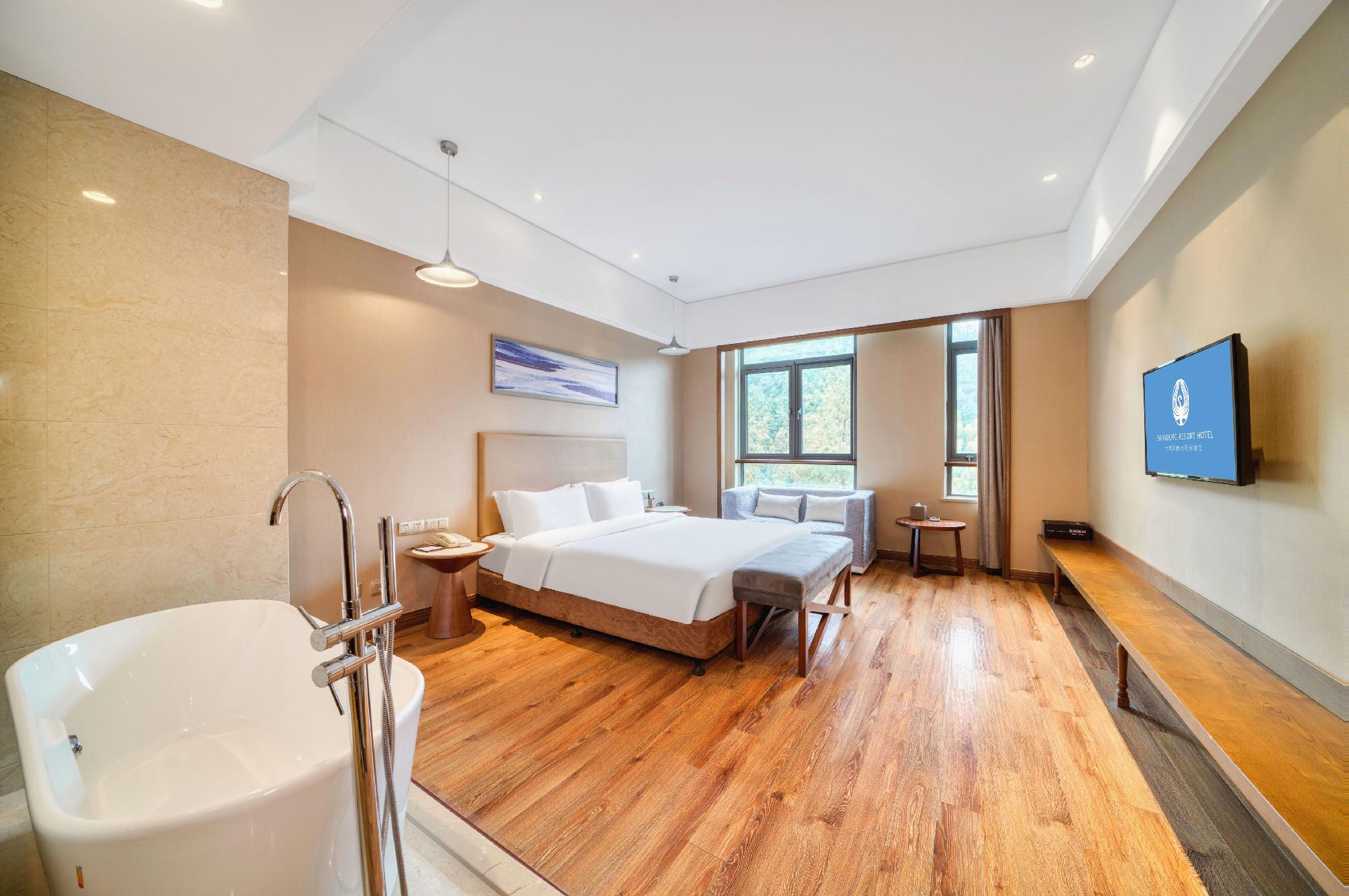 Swanburg Resort Hotel 7/22