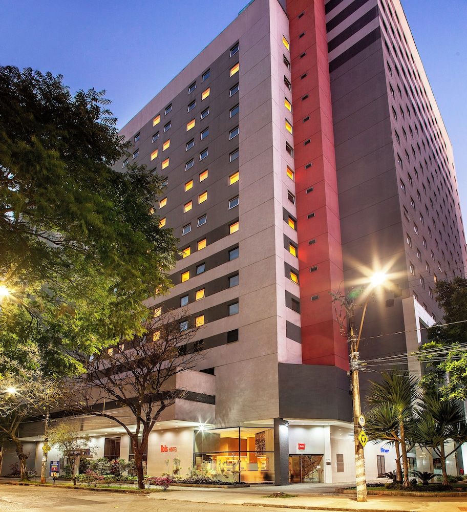 Ibis Budget Belo Horizonte Afonso Pena 1/63
