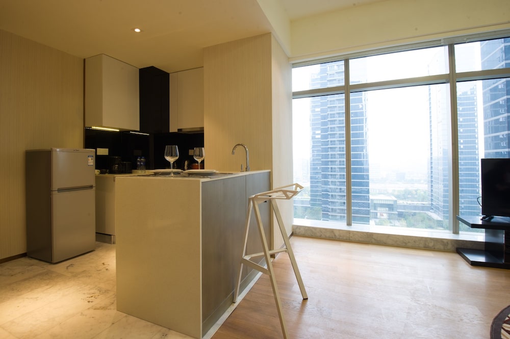Oakmade International Service Apartment 7/36