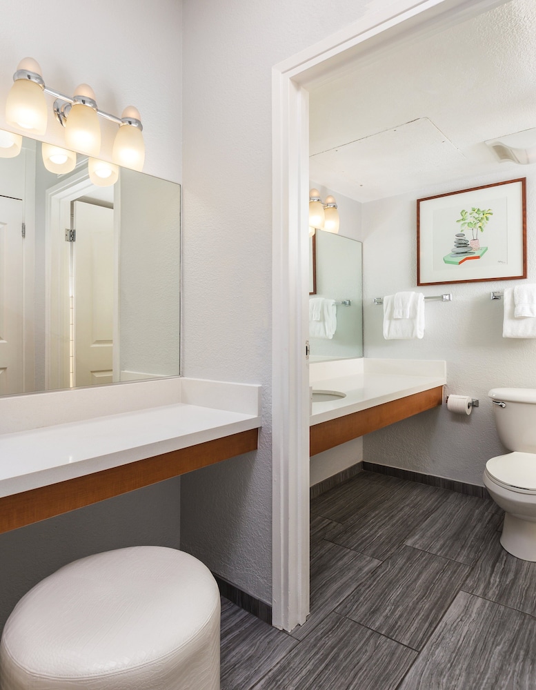 Worldmark Palm Springs 15/39