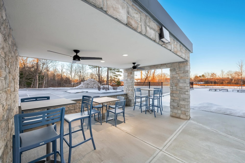 Everhome Suites Portsmouth - Newington 33/46