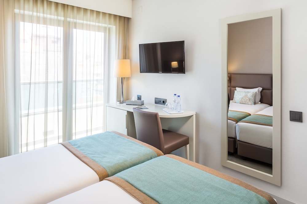 EMPIRE LISBON HOTEL 33/71
