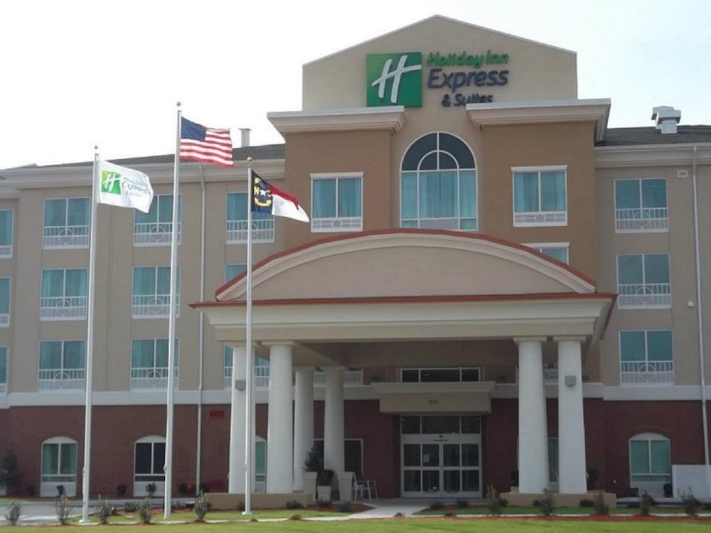 Holiday Inn Express Hotel Suites Smithfield Selma I 95 3/56