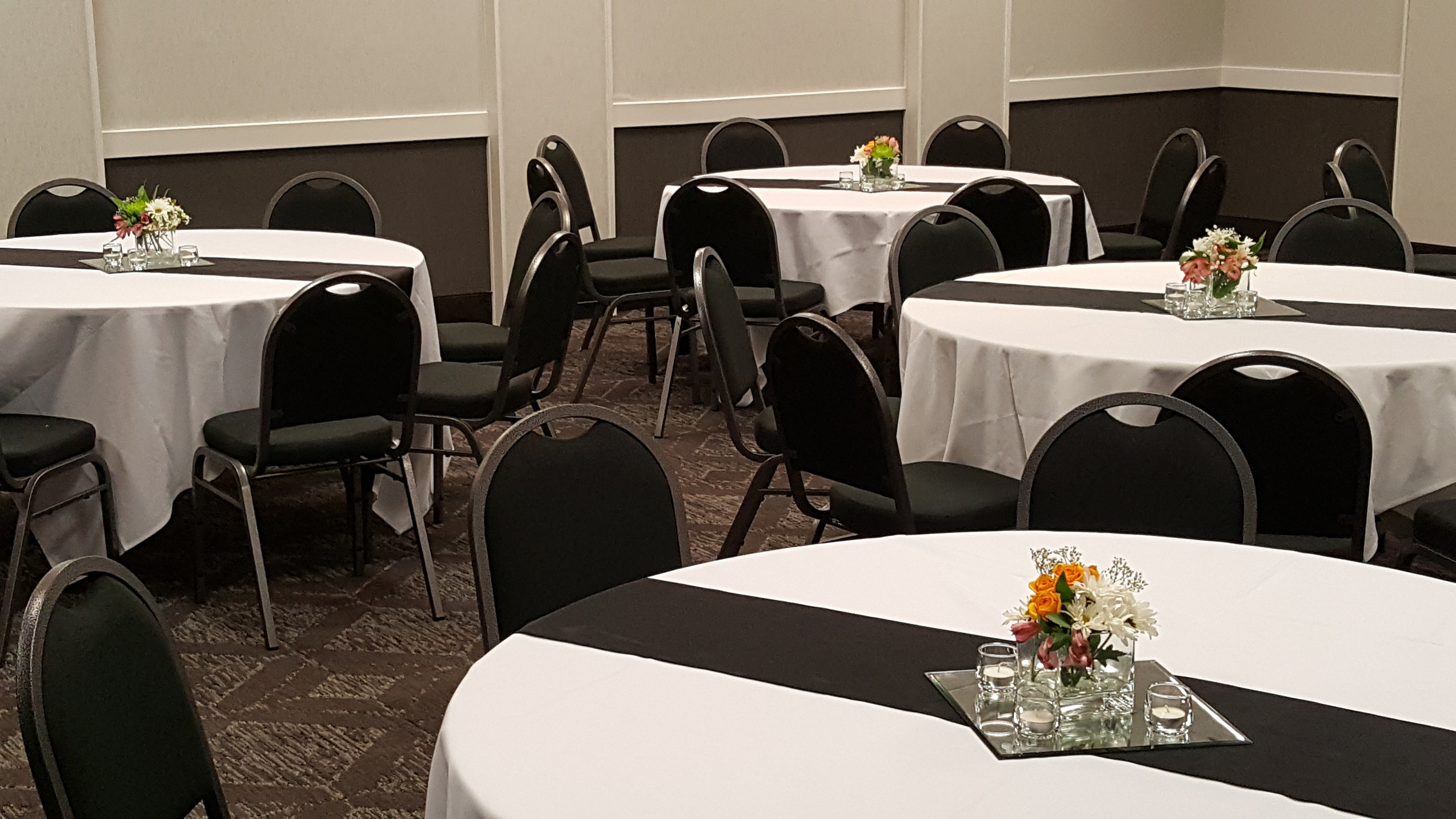 Holiday Inn Bloomington Airport South Mall Area 28/41