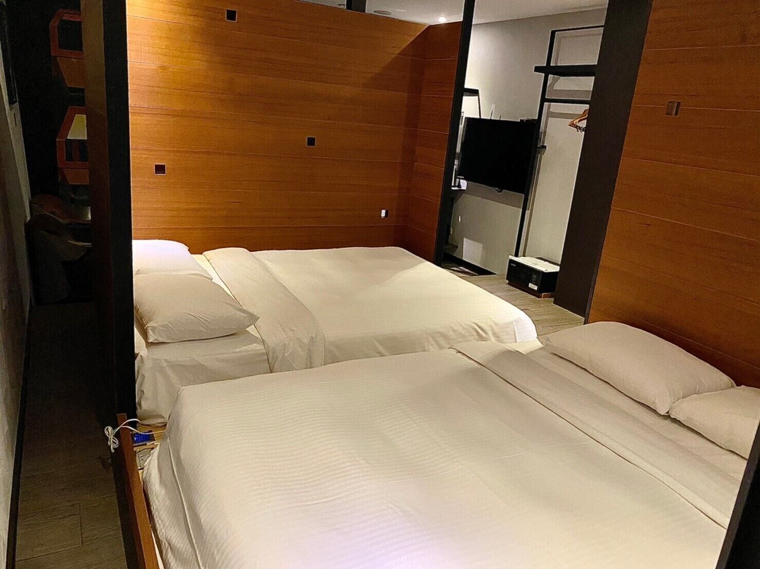 غرفة ديلوكس عائلية بسريرين كوين، 3 Door Hotel 10/10