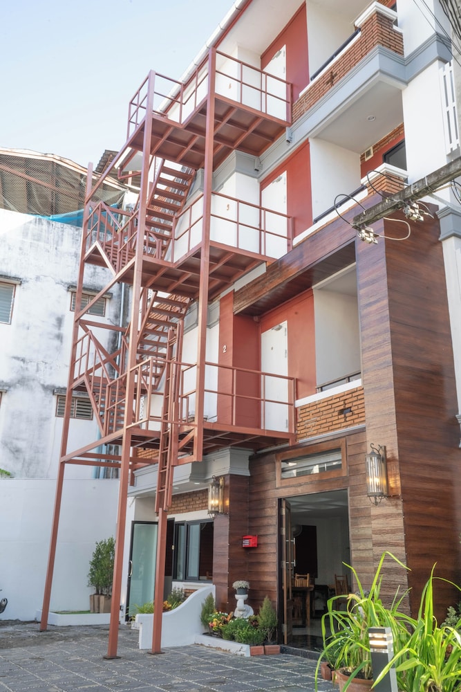 Spring at Tapae (ex. Tjr Boutique House) 3/50