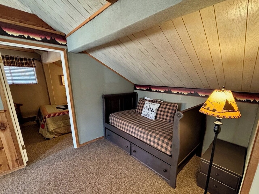 The Bidwell House 2/50