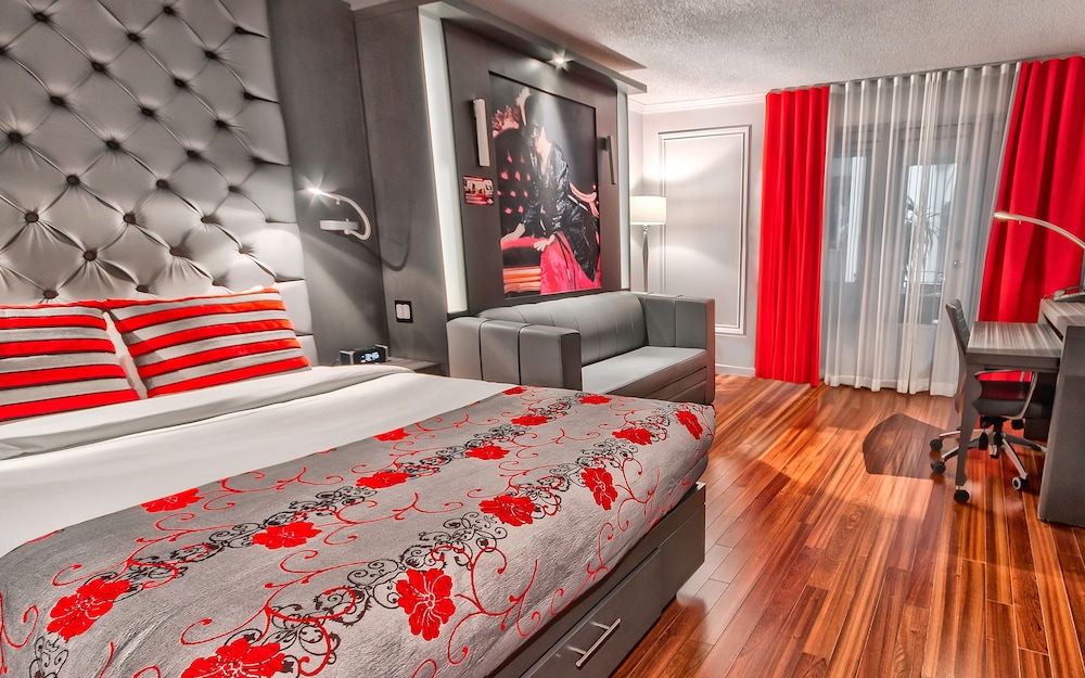INTERIOR, SIGNATURE, 1 QUEEN AND 1 MURPHY BED, QUEEN MURPHY BED, BALCONY