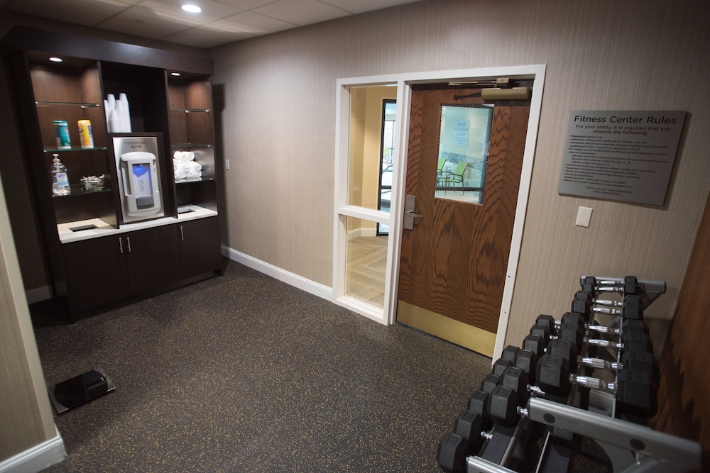 Courtyard by Marriott Hickory 26/33