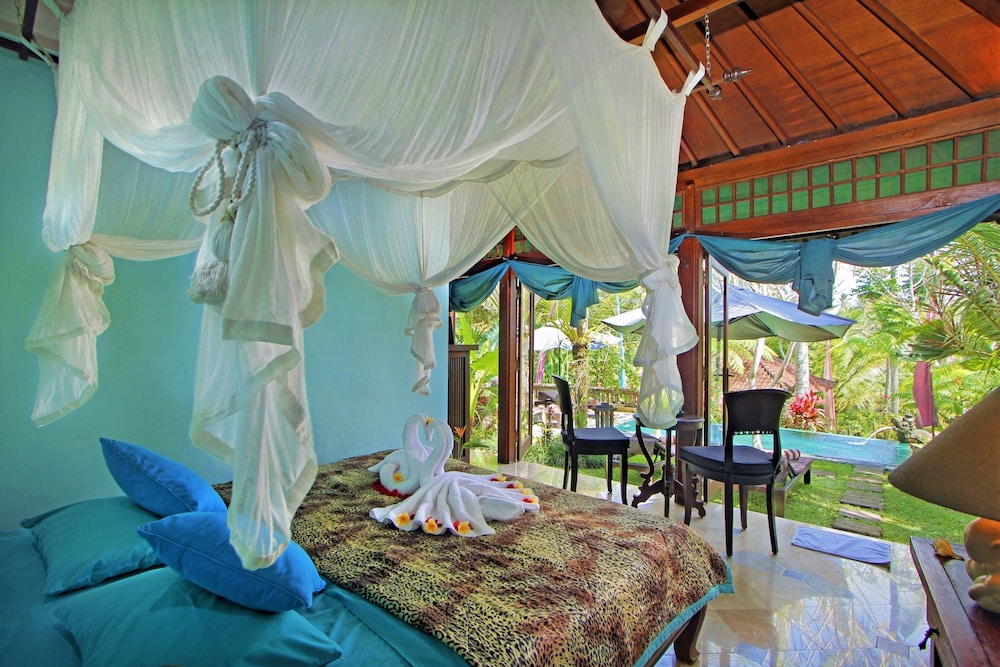 The Mahogany Villa 9/50