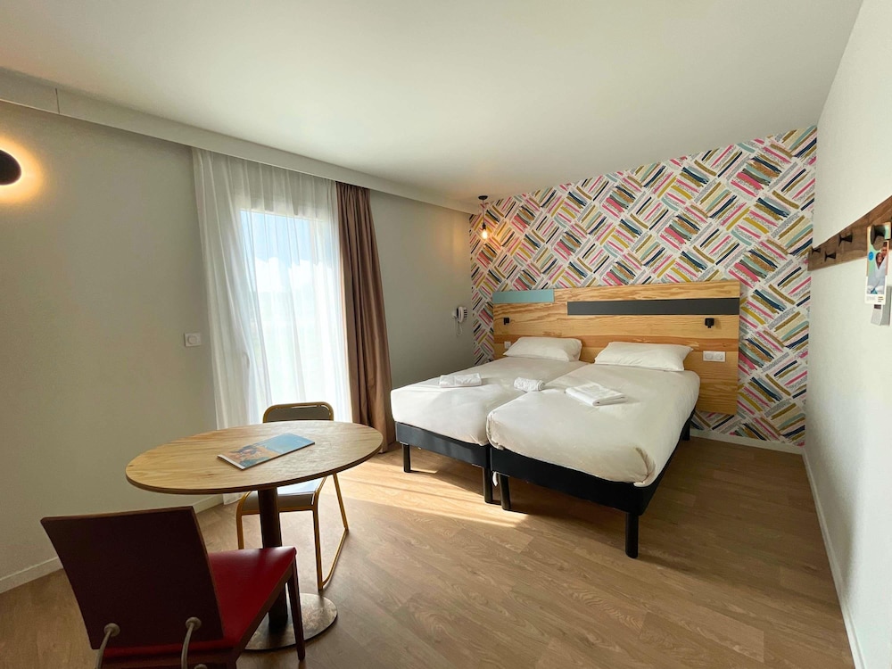 greet hotel Castets Coeur des Landes 12/50