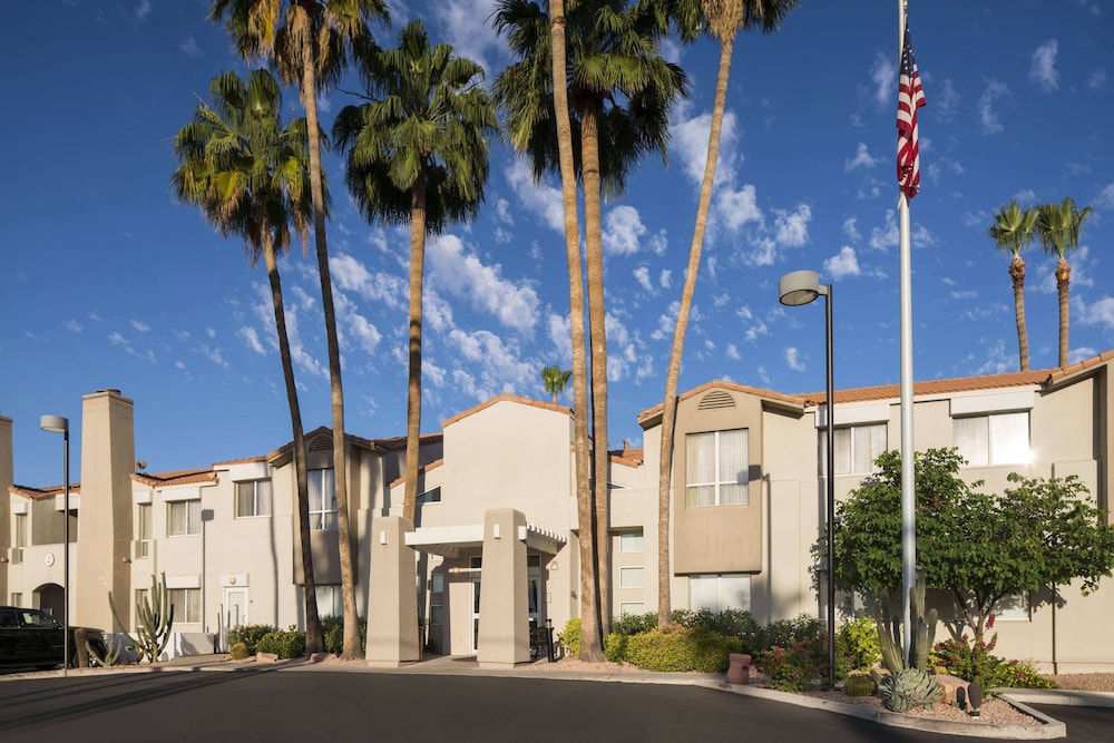 Sonesta ES Suites Scottsdale Paradise Valley 15/42