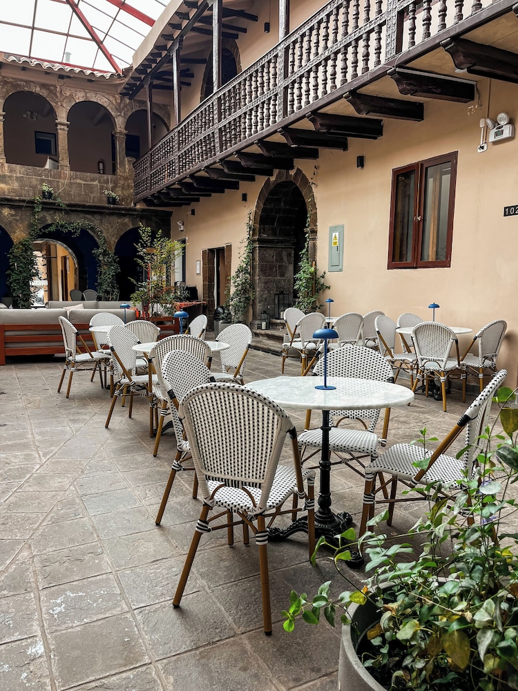 Cusco Plaza Saphi 73/75