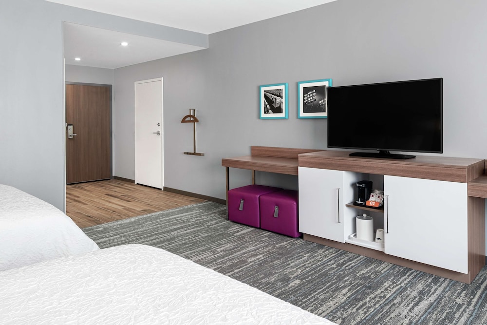 Hampton Inn & Suites Bridgeview Chicago 15/41