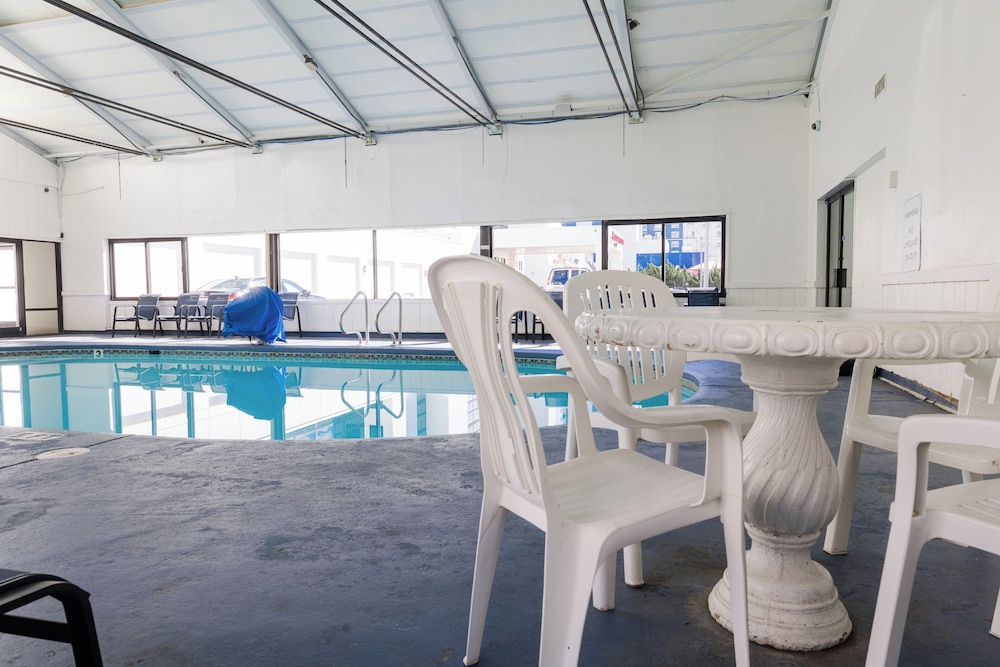 Ramada Plaza by Wyndham Virginia Beach Oceanfront 20/50